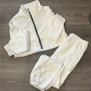NEW White Lounge Set Size Large